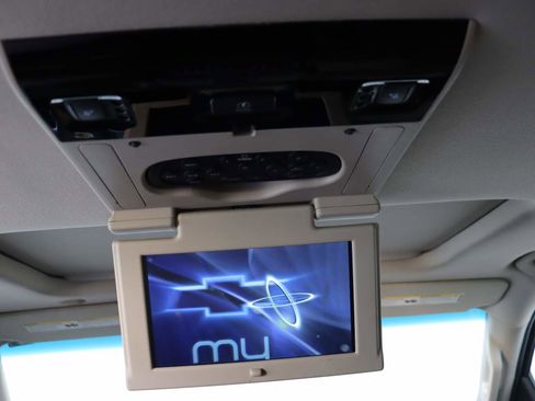 Used 2015 Chevrolet Tahoe LTZ AWD/4WD image 14