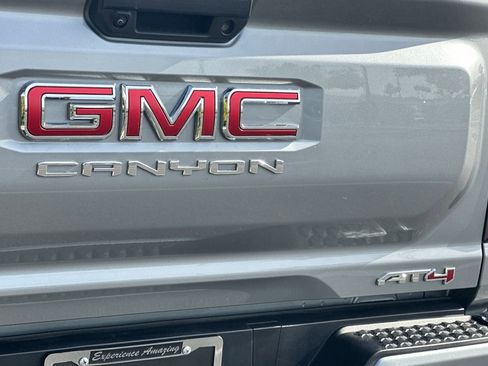 Used 2025 GMC Canyon AT4 image 22