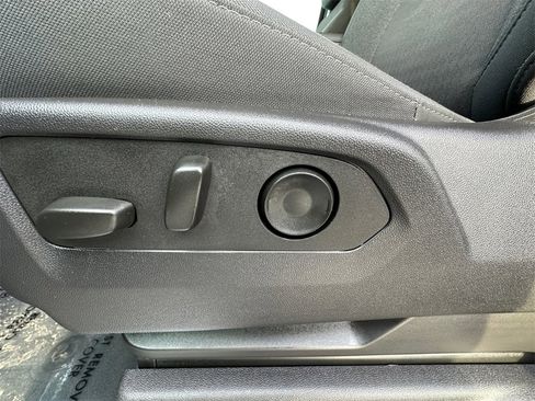 Used 2024 GMC Sierra 1500 Elevation image 10