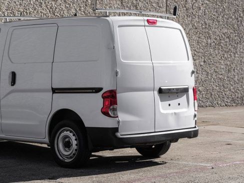 Used 2021 Nissan NV200 S image 14