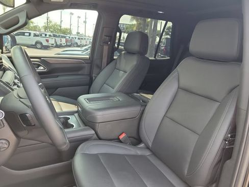 Certified 2023 Chevrolet Tahoe Z71 w/ Luxury Package AWD/4WD image 25