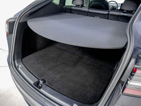 Used 2023 Tesla Model Y Long Range image 8