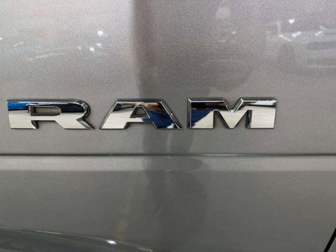 Used 2022 RAM 2500 Big Horn AWD/4WD image 18