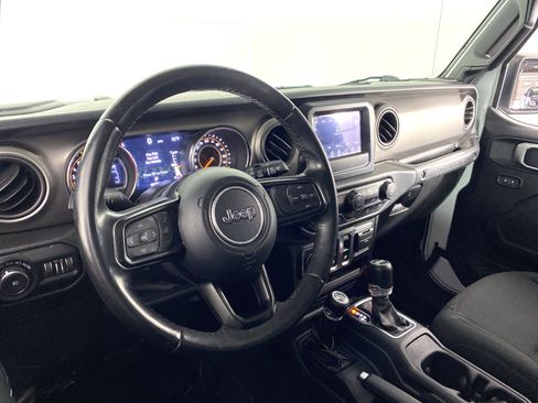 Used 2020 Jeep Wrangler Sport AWD/4WD image 17