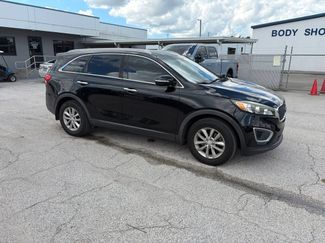 Used 2018 Kia Sorento FWD video 1