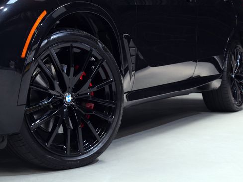 Used 2025 BMW X5 sDrive40i w/ M Sport Package RWD image 18