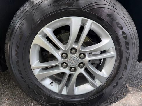 Used 2021 Buick Enclave Essence w/ Sound and Sites Package FWD image 30