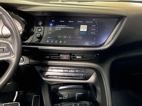 Used 2022 Buick Envision Preferred image 12