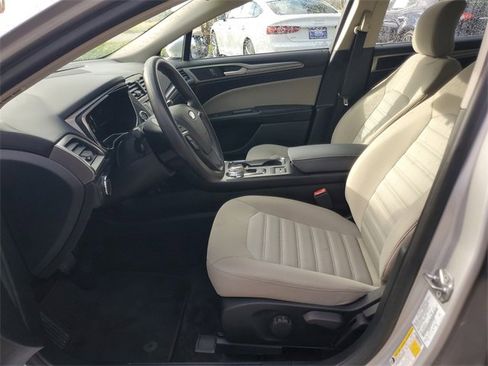 Used 2018 Ford Fusion S image 15