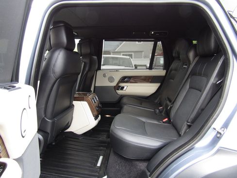 Used 2021 Land Rover Range Rover P525 Westminster Edition LWB image 21