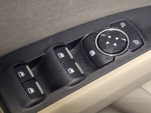 Used 2019 Ford Fusion SE FWD image 27