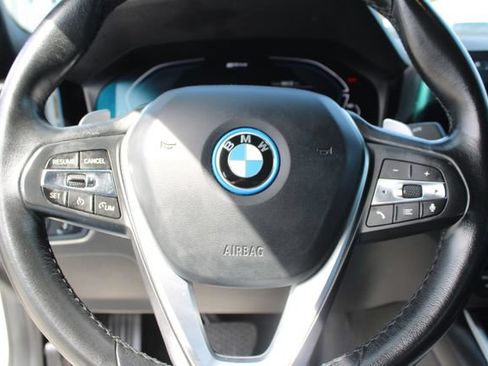 Used 2022 BMW 330e w/ Convenience Package RWD image 19