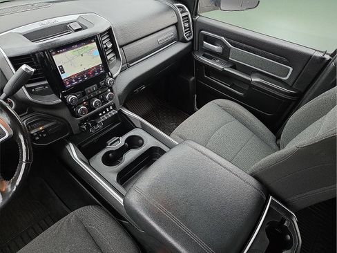 Used 2020 RAM 2500 Big Horn w/ Level 2 Equipment Group AWD/4WD image 19