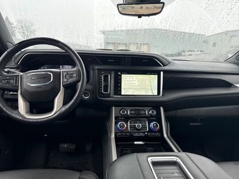 Used 2024 GMC Yukon XL Denali w/ Advanced Technology Package image 14