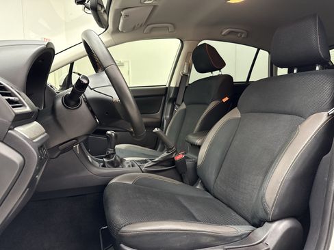 Used 2017 Subaru Crosstrek 2.0i Premium w/ Popular Package #1 AWD/4WD image 13