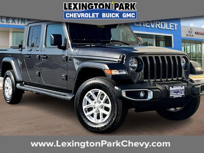 Used 2023 Jeep Gladiator Sport