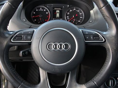 Used 2018 Audi Q3 2.0T Premium image 17