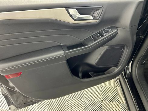 Used 2022 Ford Escape SEL AWD/4WD image 10