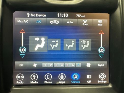 Used 2019 Chrysler 300 Touring RWD image 31