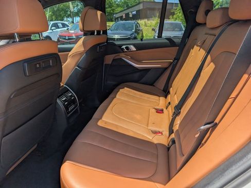 Used 2022 BMW X5 xDrive40i w/ M Sport Package AWD/4WD image 31