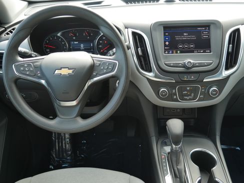 Certified 2024 Chevrolet Equinox LS w/ LS Convenience Package AWD/4WD image 16