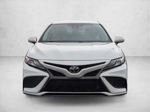 Used 2022 Toyota Camry XSE image 2