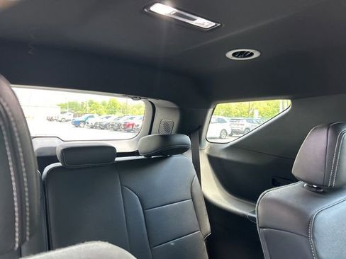 Used 2026 Chevrolet Traverse LT AWD/4WD image 19