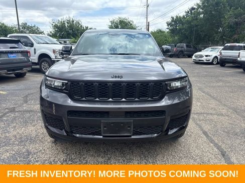 Used 2024 Jeep Grand Cherokee L Altitude RWD image 7