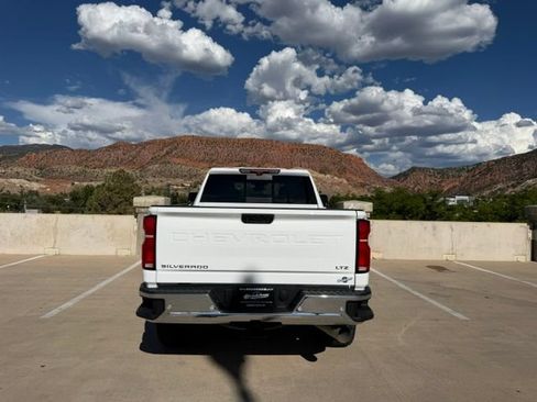 Used 2024 Chevrolet Silverado 3500 LTZ w/ LTZ Premium Package AWD/4WD image 7