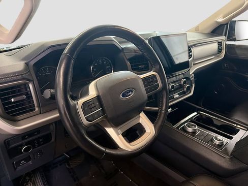 Used 2023 Ford Expedition XLT AWD/4WD image 11