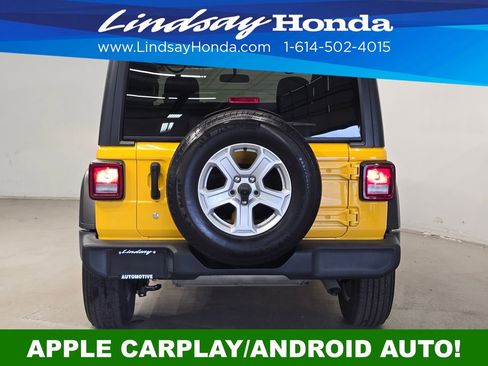 Used 2020 Jeep Wrangler Sport AWD/4WD image 6