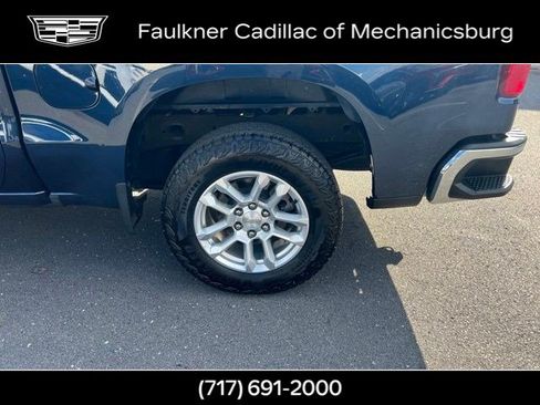 Used 2023 Chevrolet Silverado 1500 LT AWD/4WD image 31