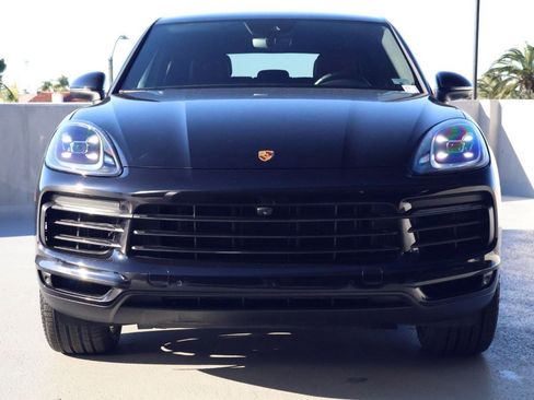 Certified 2022 Porsche Cayenne Platinum Edition image 7