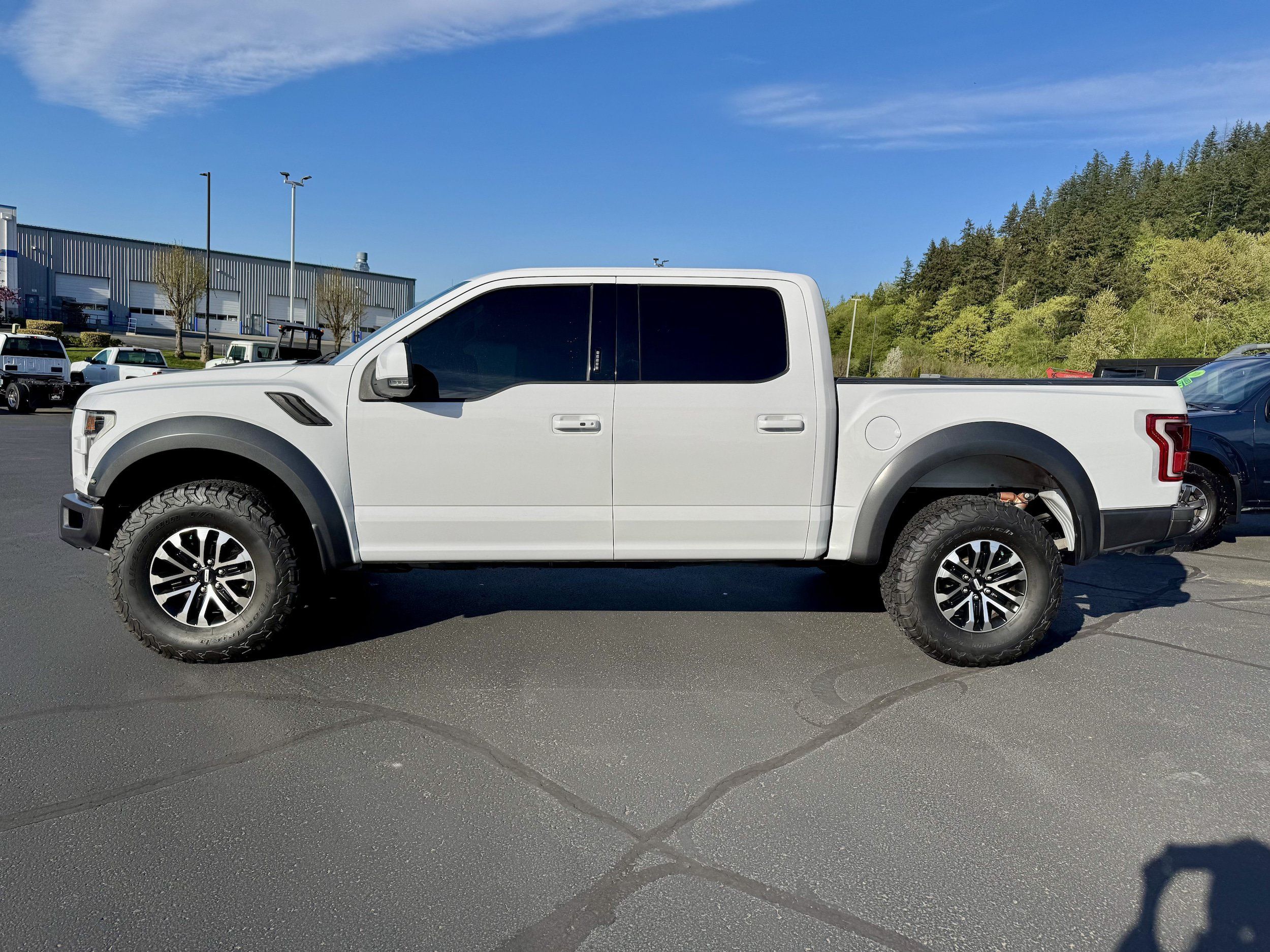 Used 2019 Ford F150 Raptor w/ Equipment Group 802A Luxury AWD/4WD image 7