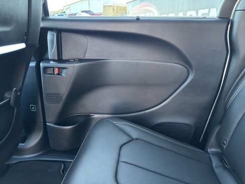 New 2026 Chrysler Pacifica Select image 26