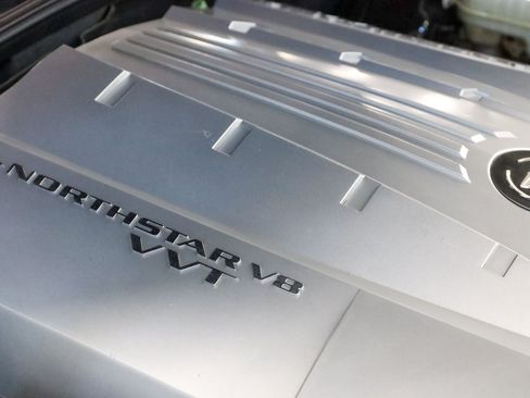 Used 2008 Cadillac XLR RWD image 2