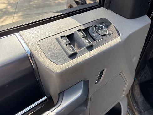 Used 2018 Ford F150 XLT w/ XTR Package AWD/4WD image 17