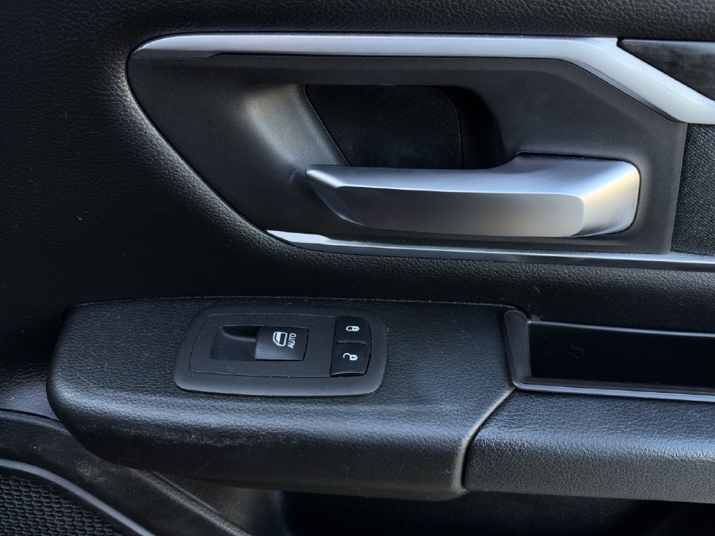 Used 2019 RAM 1500 Big Horn RWD image 27