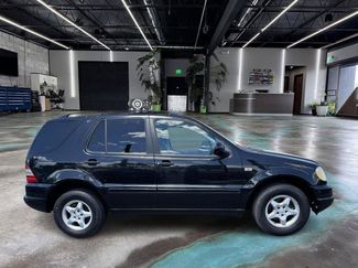 Used 2000 Mercedes-Benz ML 320 4MATIC image 1