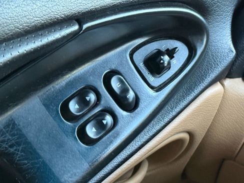 Used 1994 Ford Mustang Cobra image 30