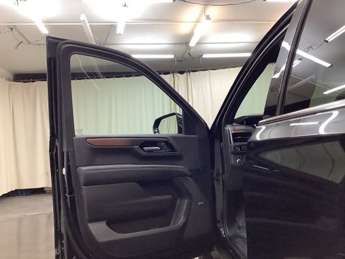 Used 2025 GMC Yukon Denali image 13