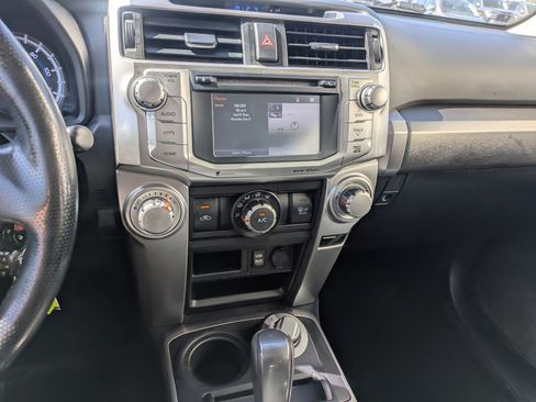 Used 2018 Toyota 4Runner SR5 Premium AWD/4WD image 27