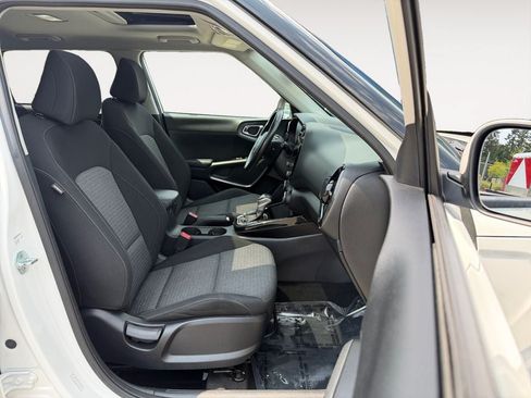 Used 2023 Kia Soul EX FWD image 24