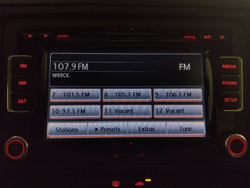 Used 2014 Volkswagen Jetta SE FWD image 25
