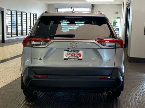 Used 2020 Toyota RAV4 LE w/ All Weather Liner Package image 5