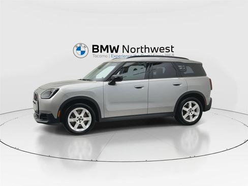 Used 2025 MINI Cooper Countryman S w/ Comfort Package Max image 10