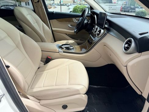 Used 2018 Mercedes-Benz GLC 300 image 16
