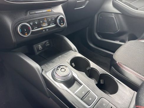 Used 2025 Ford Escape ST-Line AWD/4WD image 15