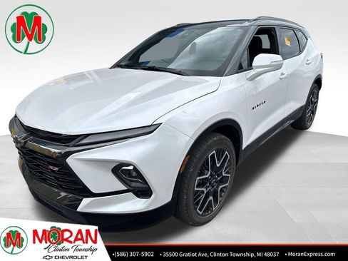 Used 2024 Chevrolet Blazer RS w/ Driver Confidence II Package FWD image 1
