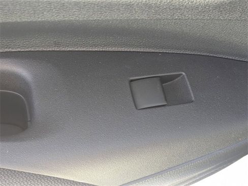 Certified 2025 Toyota Corolla LE image 25